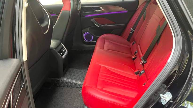 Hong Qi 2023 H6 2.0T Zhimei Edition