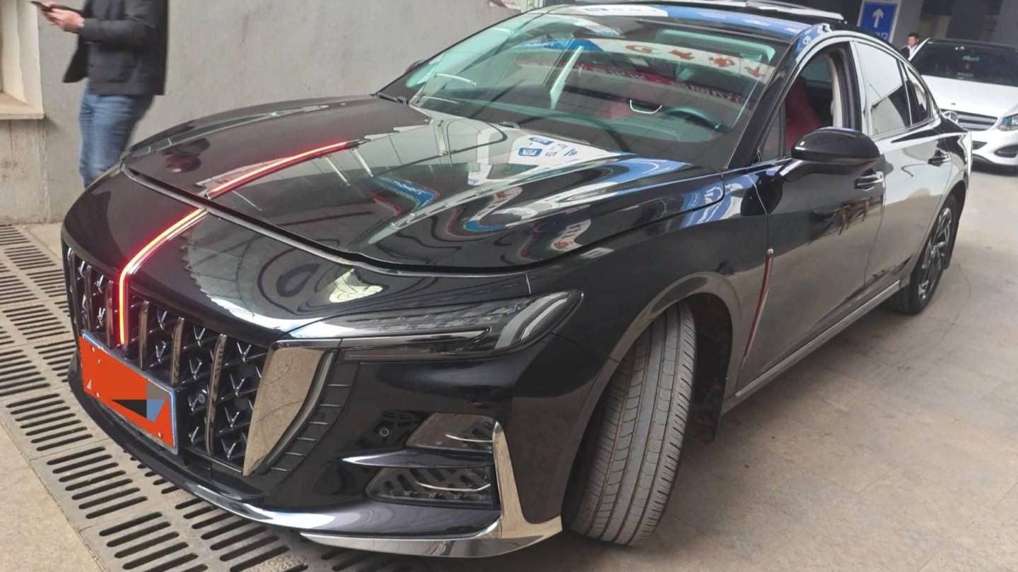 Hong Qi 2023 H6 2.0T Zhiyi Edition