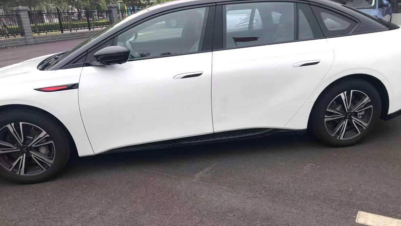 Hong Qi 2024 EH7 820 Pro