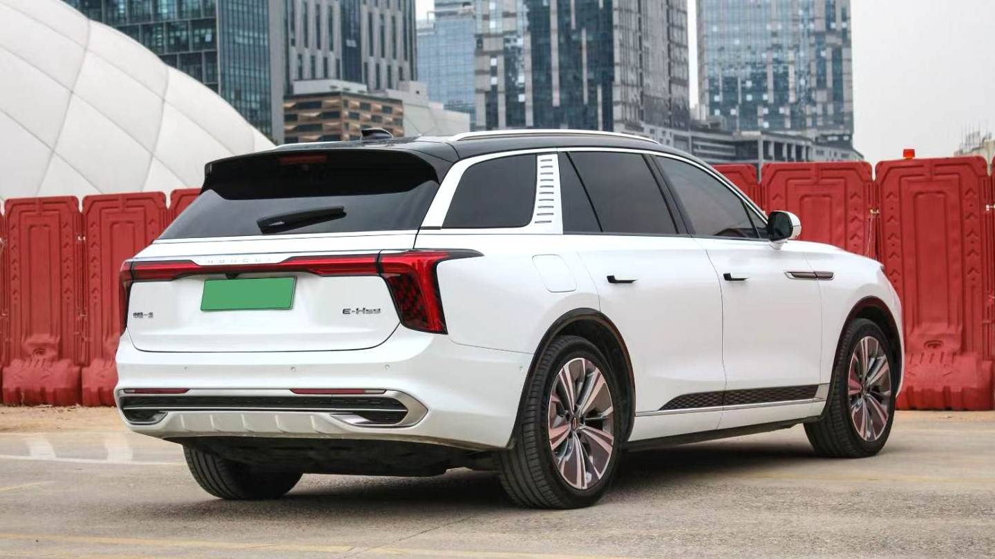 Hong Qi 2022 E-HS9 660km Qichang Edition with six seats