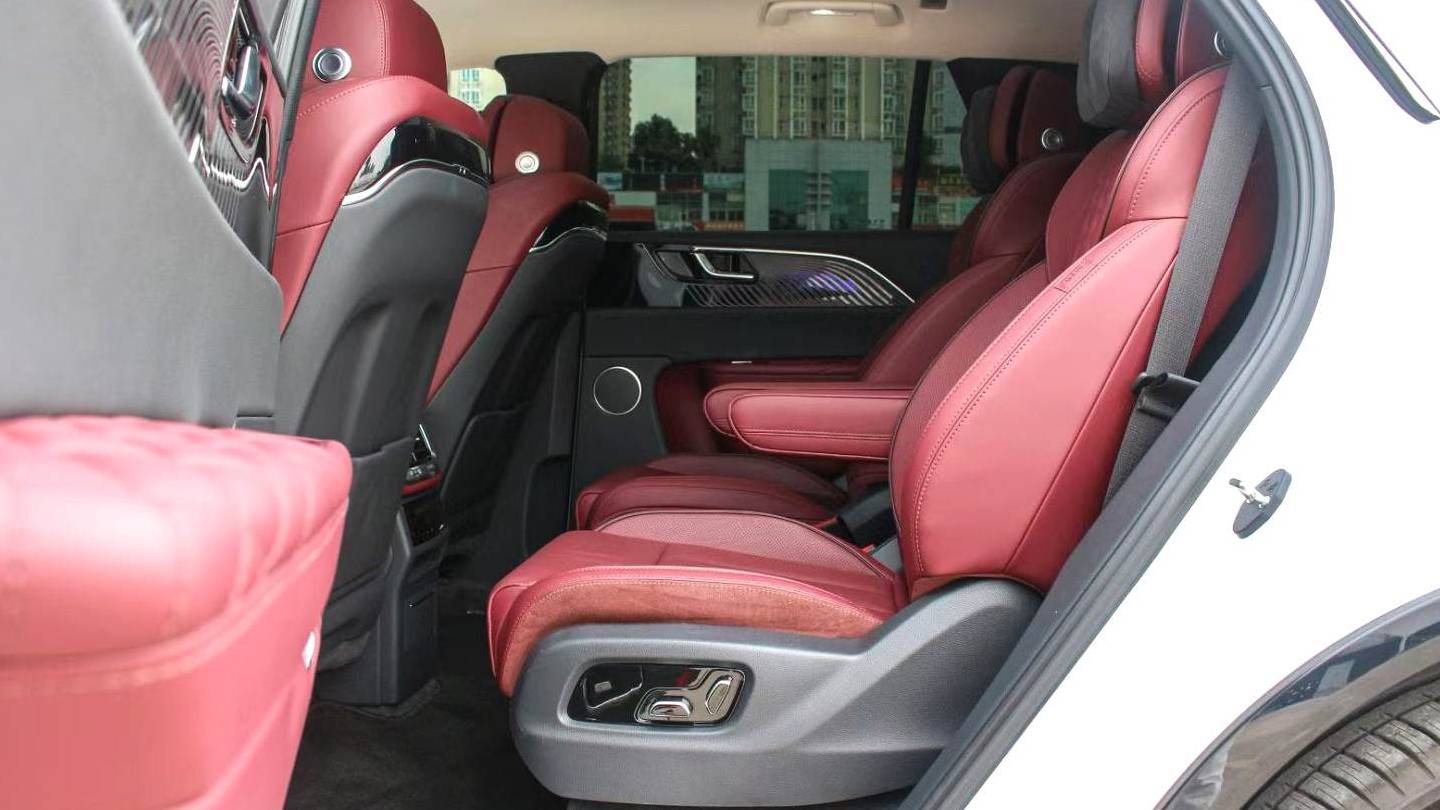 Hong Qi 2022 E-HS9 660km Qichang Edition with six seats