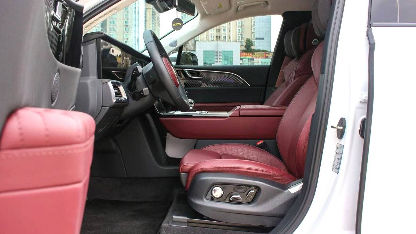 Hong Qi 2022 E-HS9 660km Qichang Edition with six seats