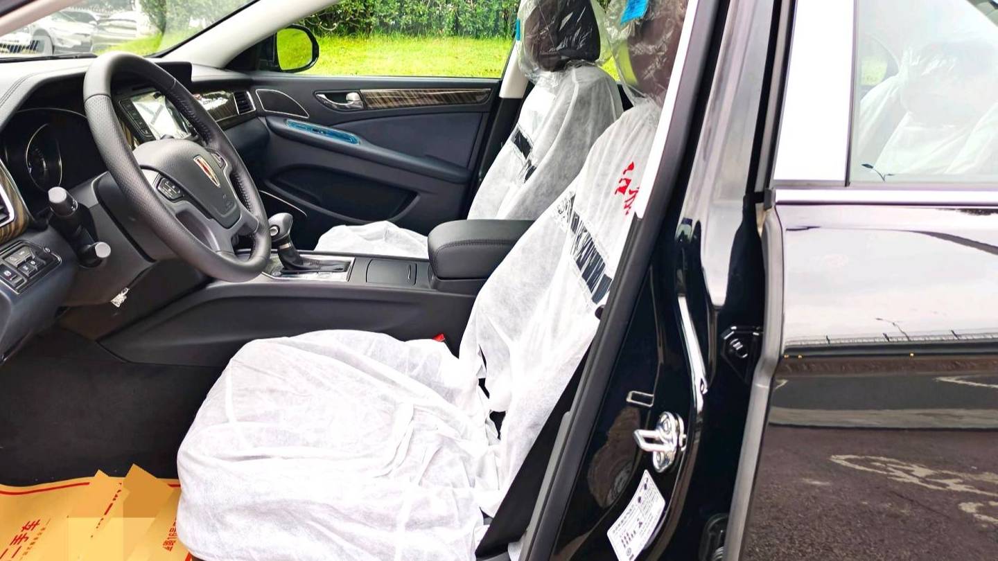 Hong Qi 2021 H7 1.8T Official Edition