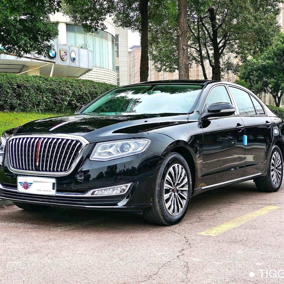 Hong Qi 2021 H7 1.8T Official Edition