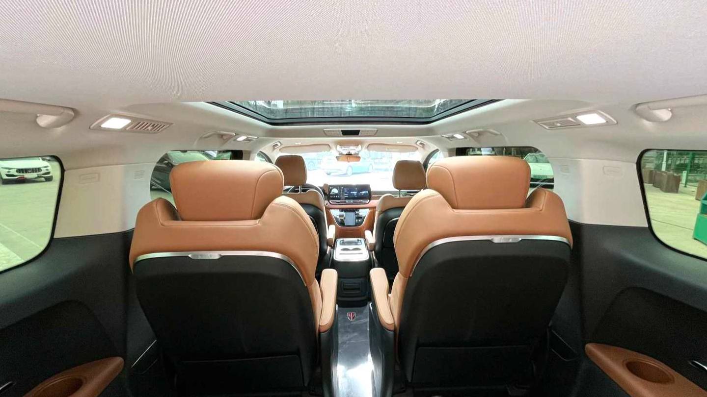 Hong Qi 2023 HQ9 2.0T Zhilian Qiyue Edition