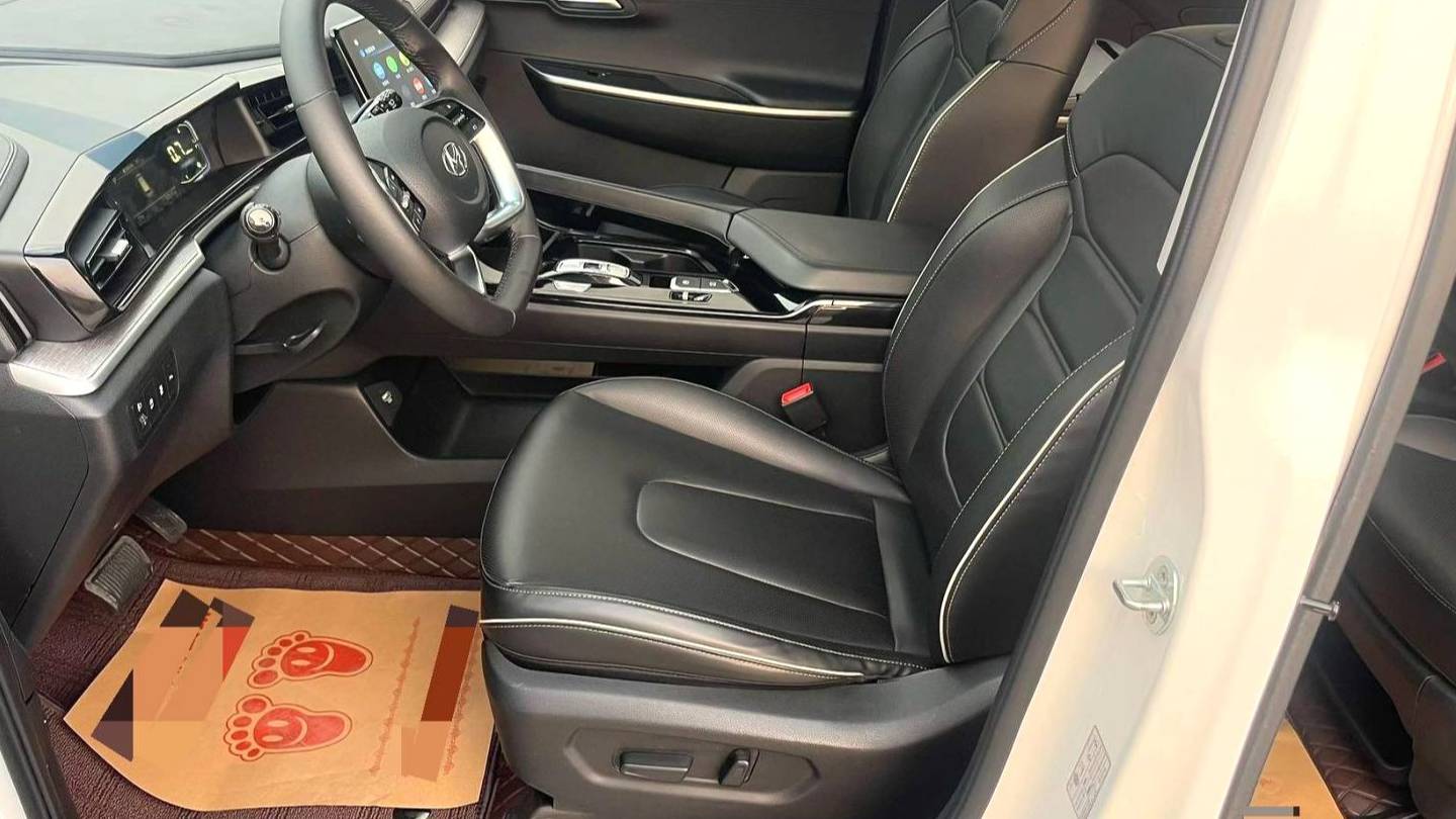 HYUNDAI 2022 Custo 270TGDi Smart Love Flagship Edition TOP