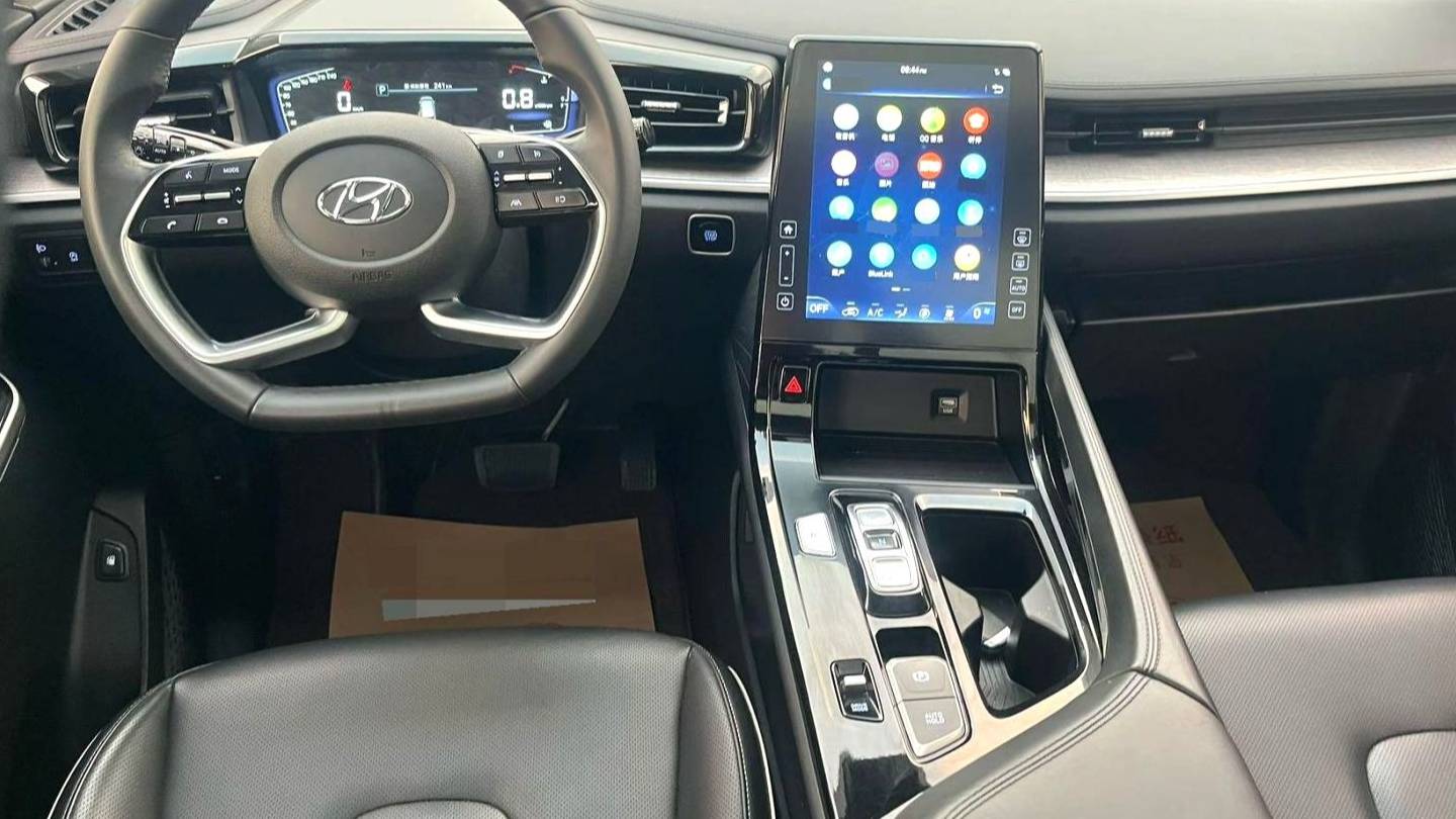 HYUNDAI 2022 Custo 270TGDi Smart Love Flagship Edition TOP