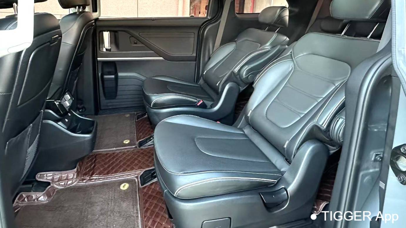 HYUNDAI 2024 Custo 270TGDi Luxury Edition LUX