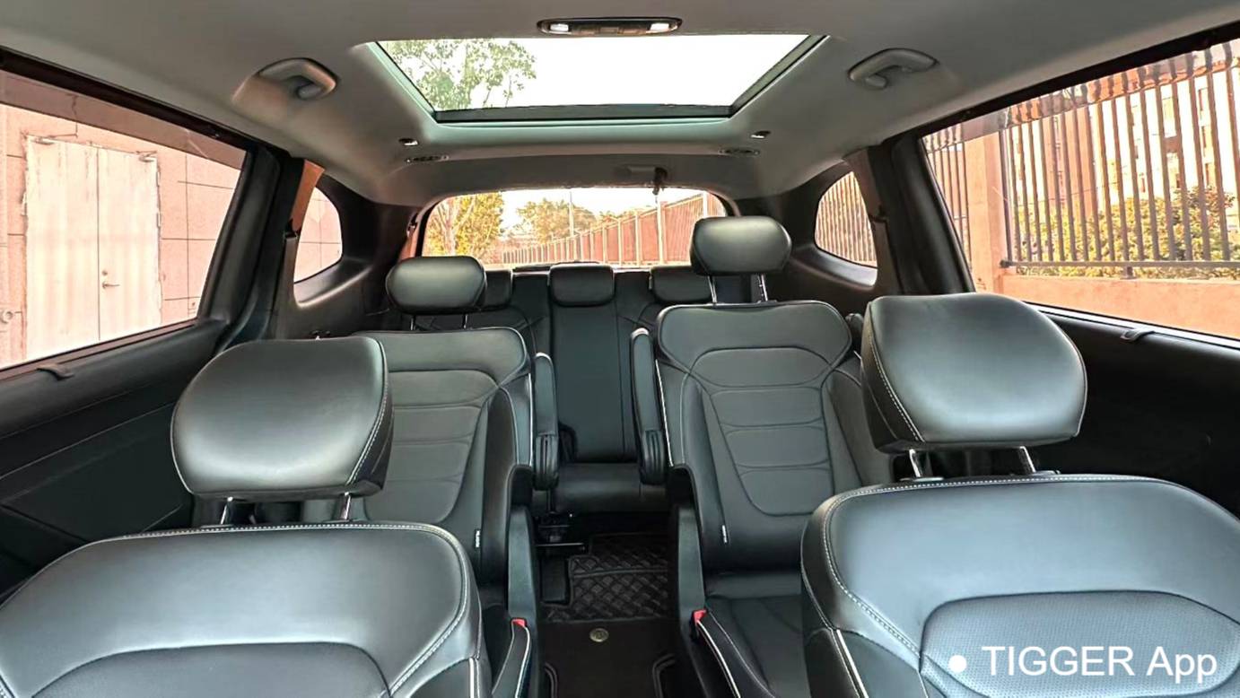 HYUNDAI 2024 Custo 270TGDi Luxury Edition LUX