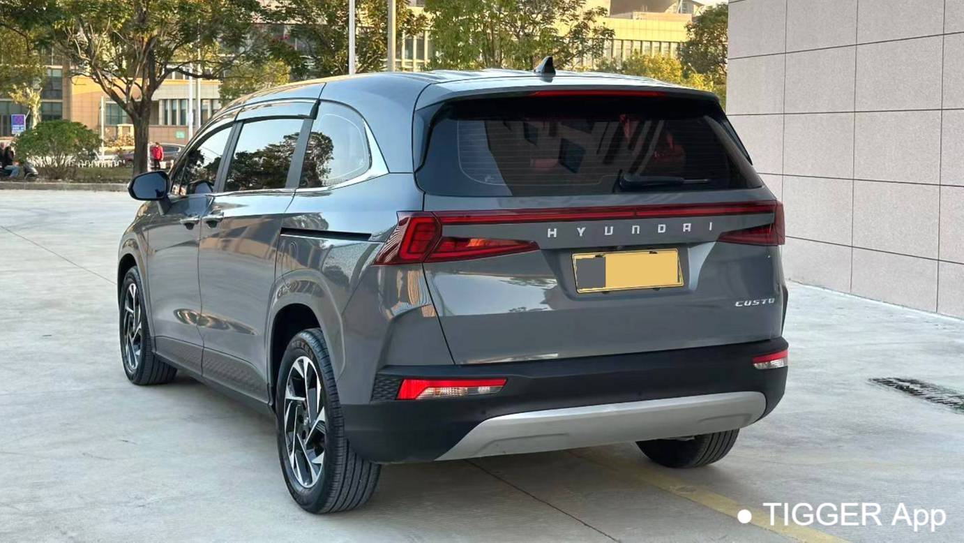 HYUNDAI 2024 Custo 270TGDi Luxury Edition LUX