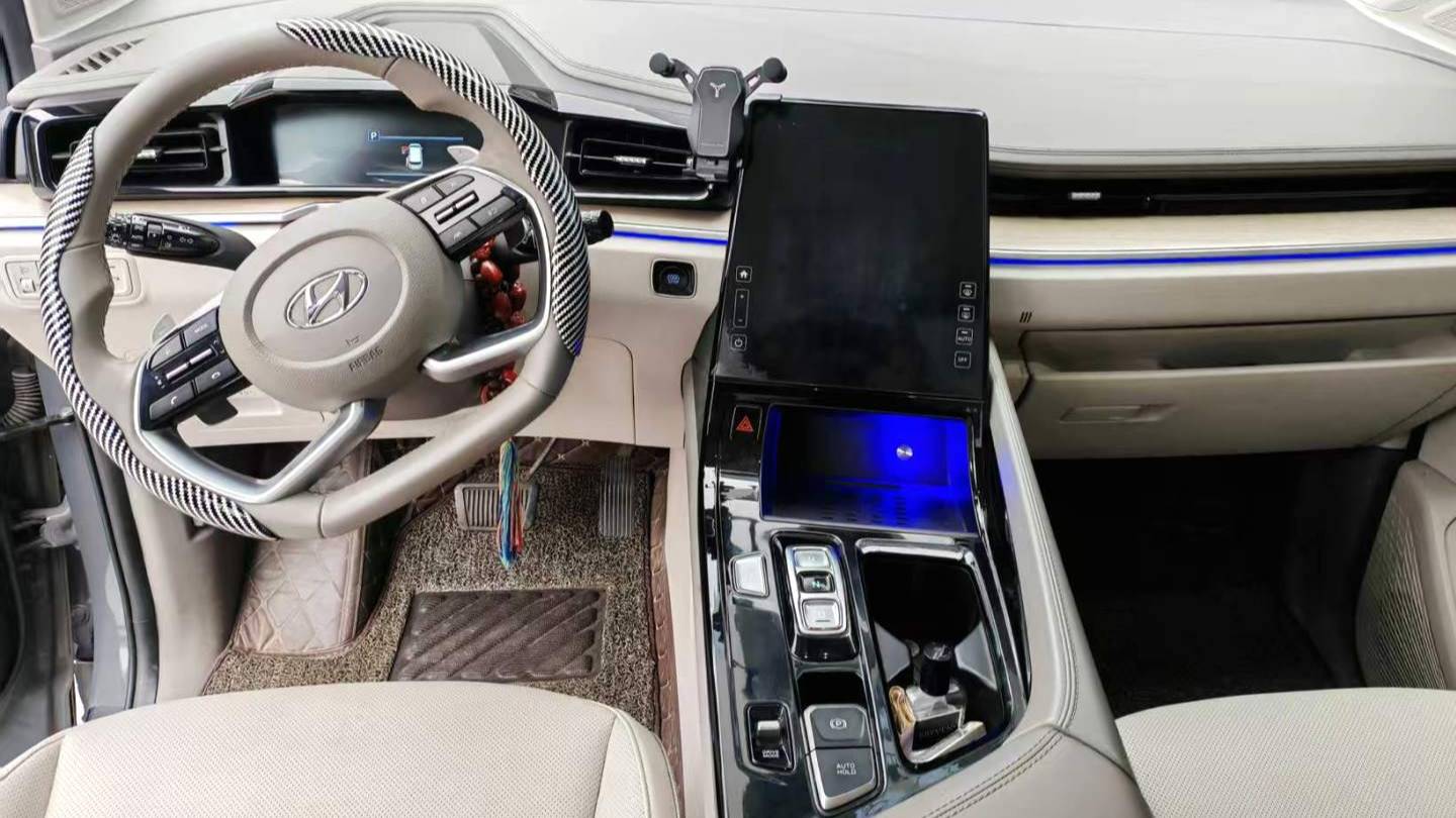 HYUNDAI 2021 Custo 380TGDi Smart Love Premium LUX Premium Edition