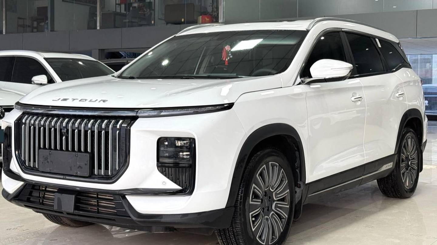 JETOUR 2024 X90 PRO 1.6T DCT Ultimate Edition 7-seater