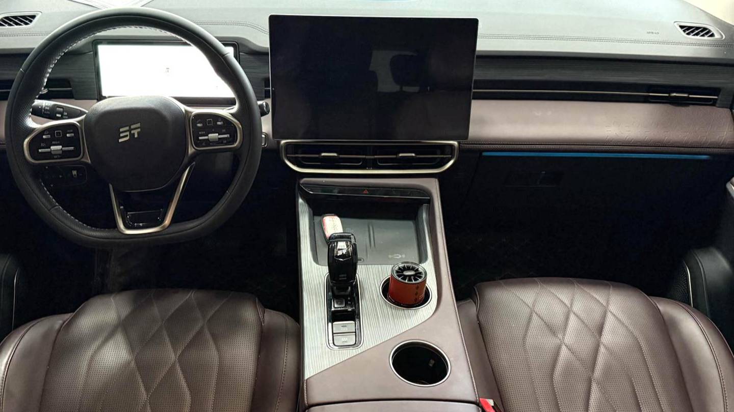 JETOUR 2024 X90 PRO 1.6T DCT Ultimate Edition 7-seater