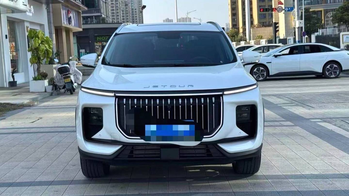 JETOUR 2024 X90 PRO 2.0T DCT Luxury Edition 7-seater