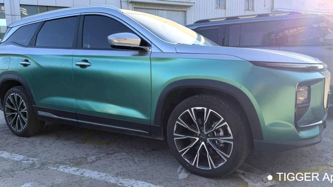 JETOUR 2024 X90 PRO 2.0T DCT Premium Edition 7-seater