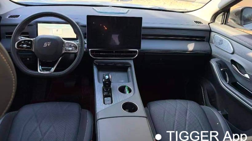 JETOUR 2024 X90 PRO 2.0T DCT Premium Edition 7-seater