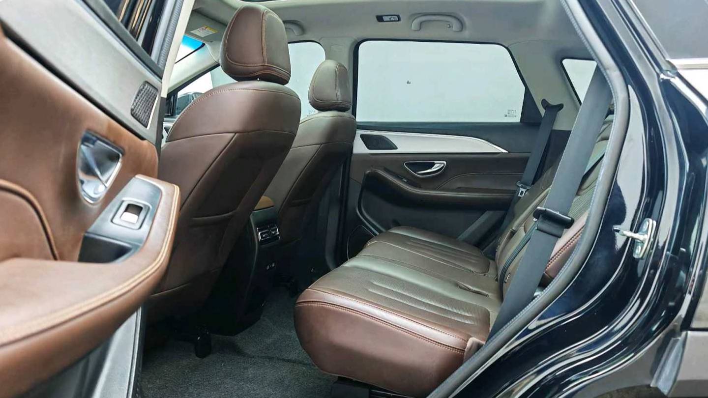 JETOUR 2023 X90 PLUS 1.6TD DCT Villa 7 Blocks