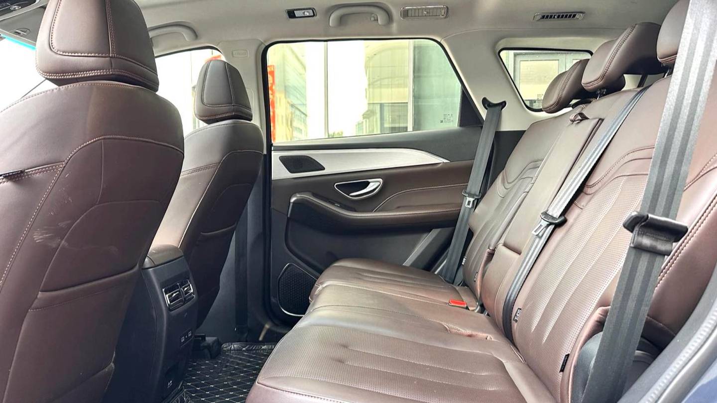 JETOUR 2023 X90 PLUS 1.6TD DCT Manor Building 7