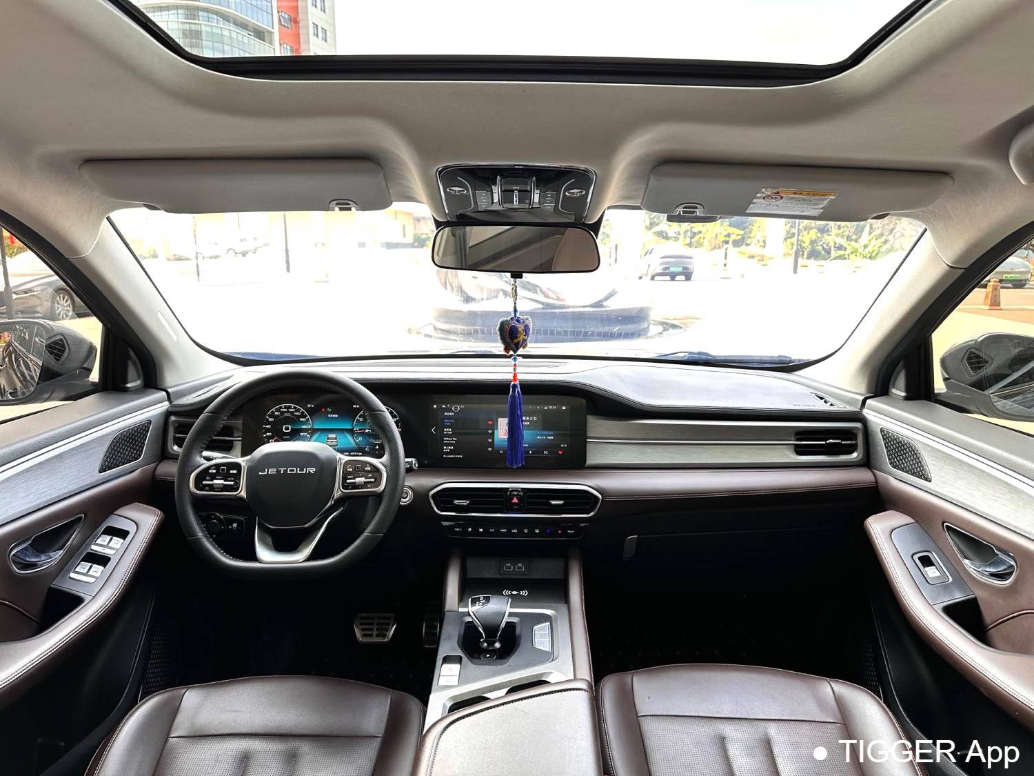 JETOUR 2023 X90 PLUS 1.6TD DCT Manor Building 7