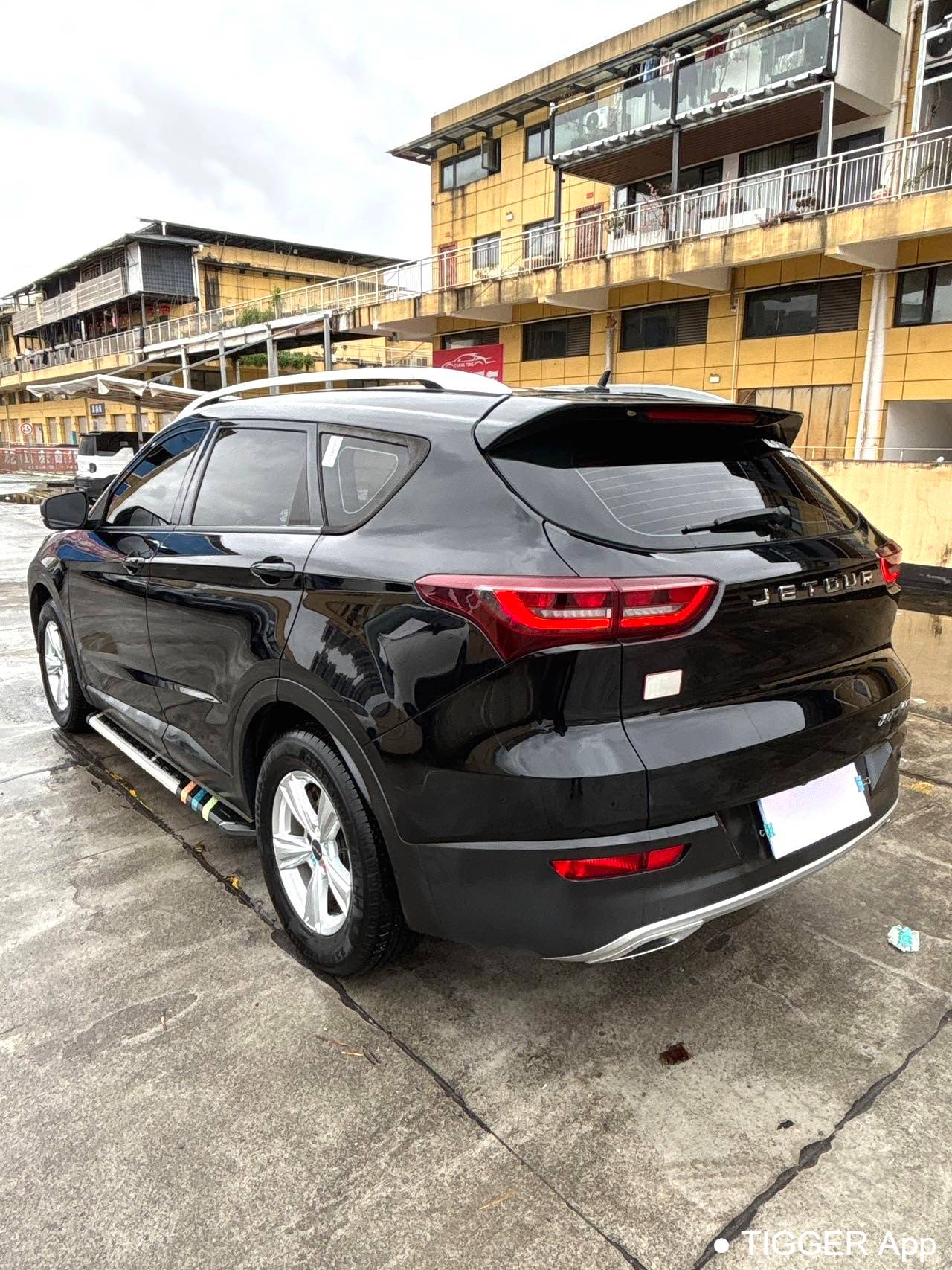 JETOUR 2021 X70M 1.5T DCT Luxury Partner Model 5-seater