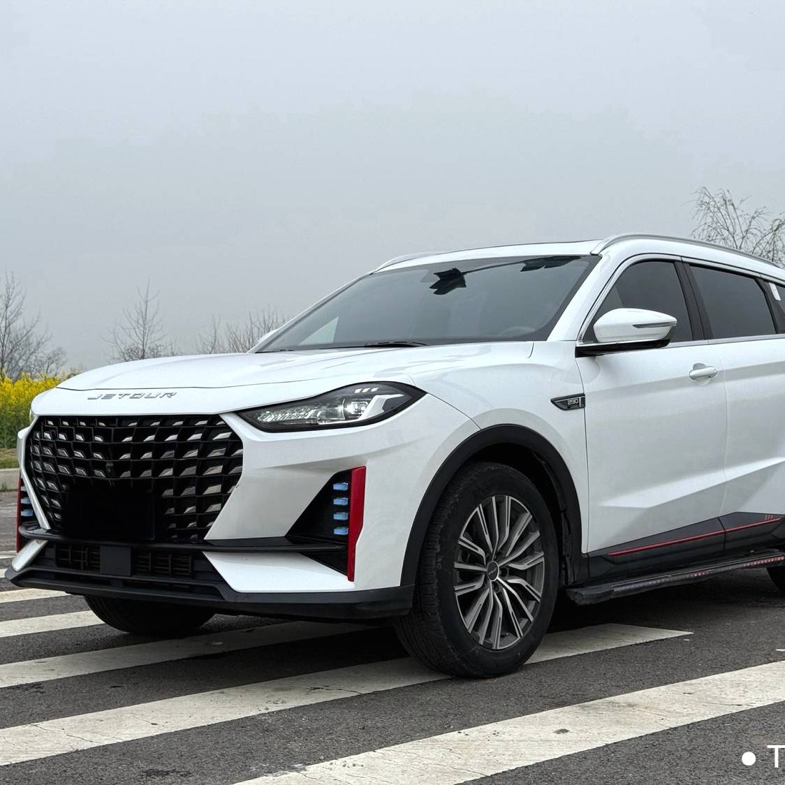 JETOUR 2023 X70 PRO 1.6T DCT Enjoyment PRO 7-seater سيارة مستعملة