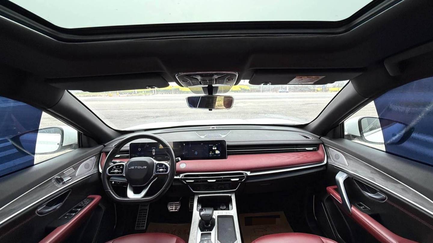 JETOUR 2023 X70 PRO 1.6T DCT Enjoyment PRO 7-seater