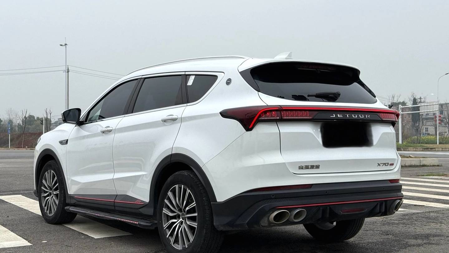 JETOUR 2023 X70 PRO 1.6T DCT Enjoyment PRO 7-seater