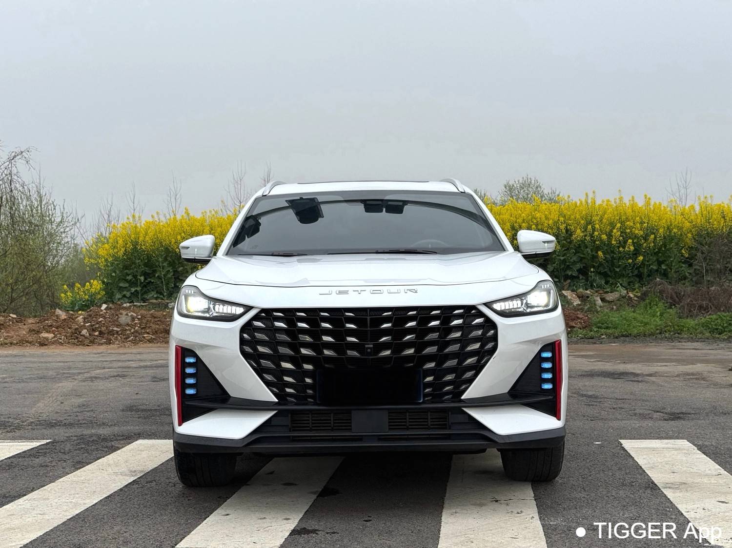 JETOUR 2023 X70 PRO 1.6T DCT Enjoyment PRO 7-seater