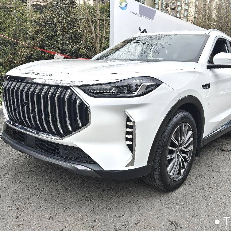 JETOUR 2023 X70 PLUS 1.5T DCT Hero PLUS 7-seater سيارة مستعملة