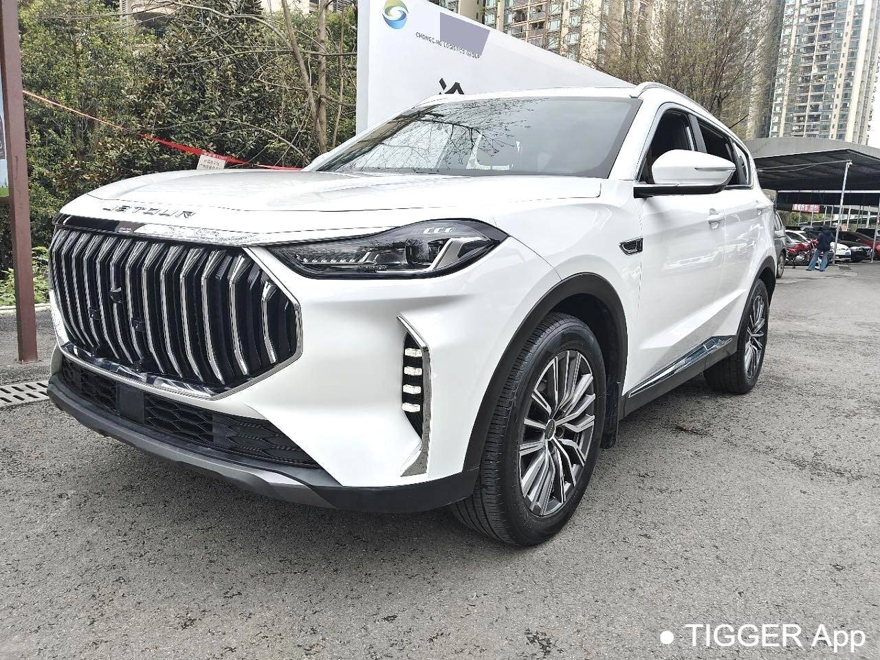 JETOUR 2023 X70 PLUS 1.5T DCT Hero PLUS 7-seater