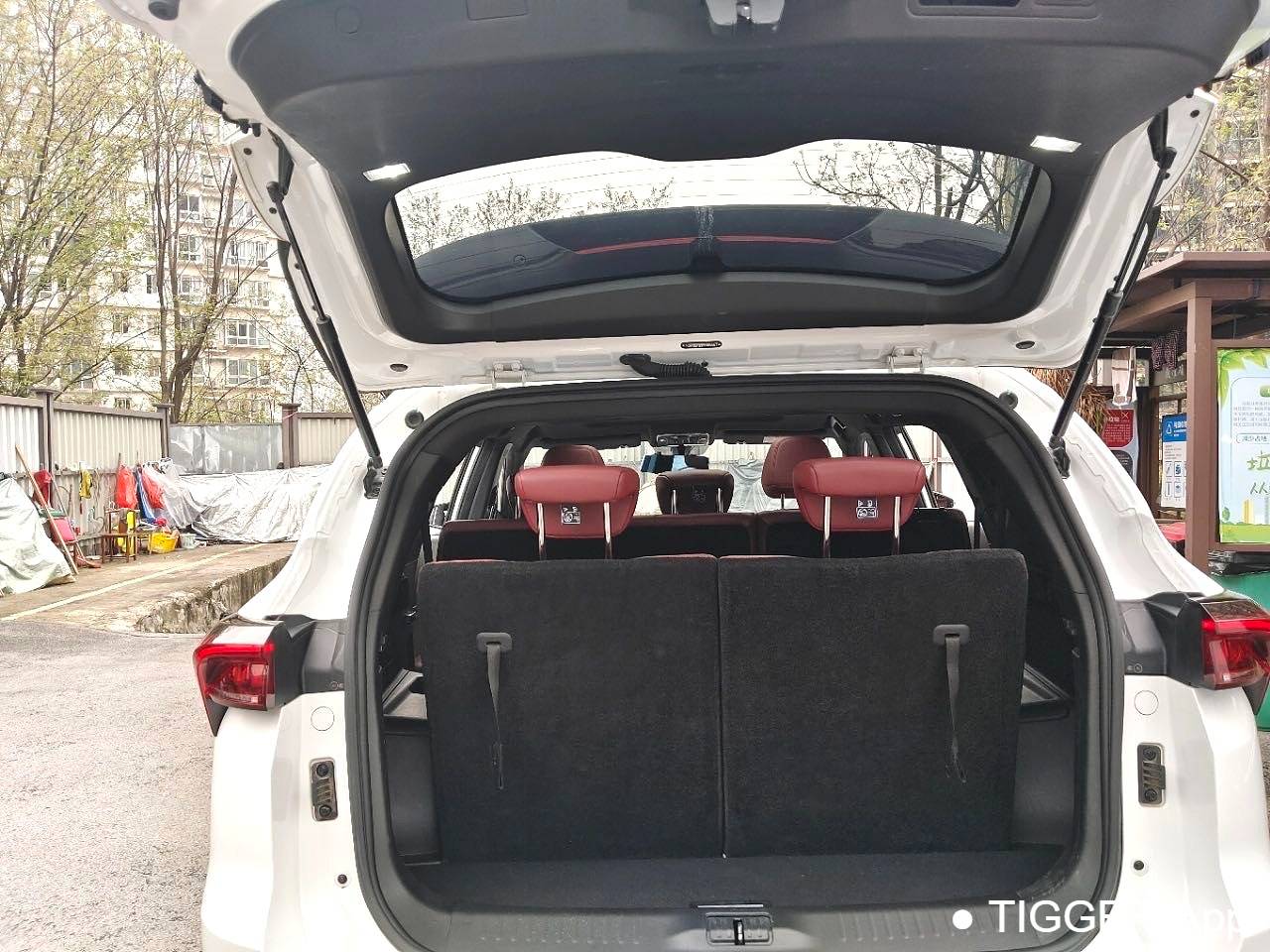 JETOUR 2023 X70 PLUS 1.5T DCT Hero PLUS 7-seater