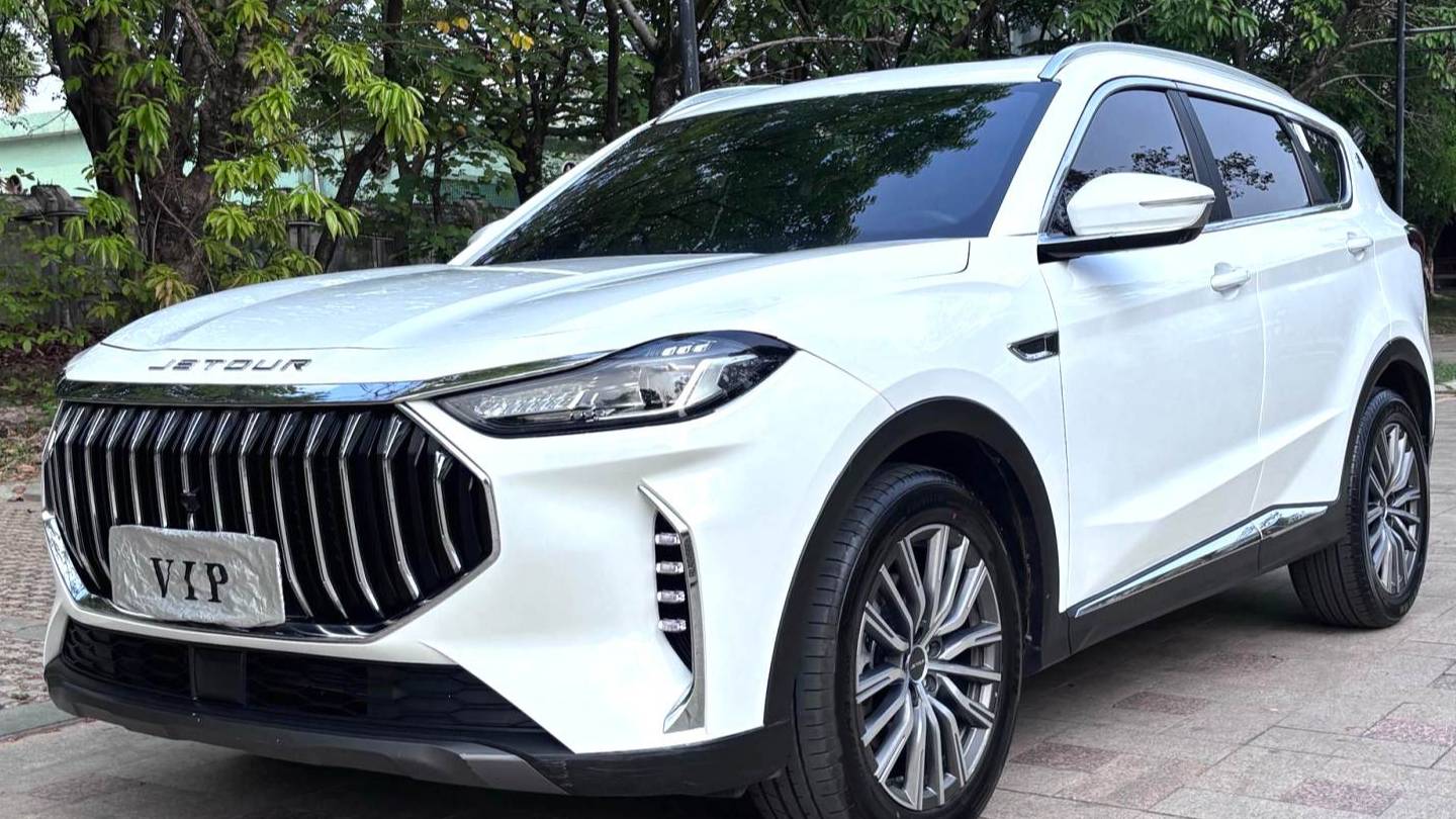 JETOUR 2023 X70 PLUS 1.5T DCT Hero PLUS 5-seater