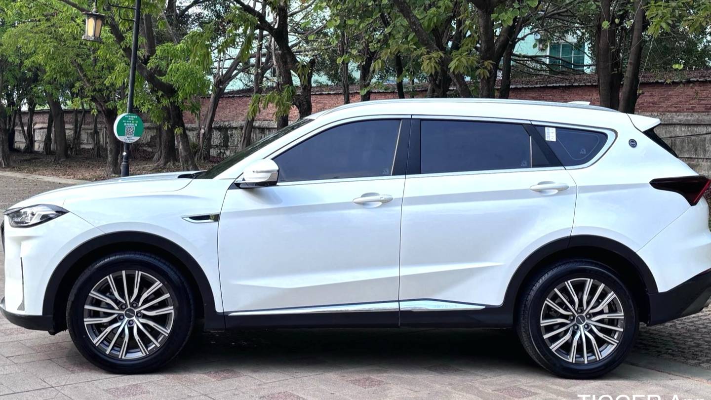 JETOUR 2023 X70 PLUS 1.5T DCT Hero PLUS 5-seater