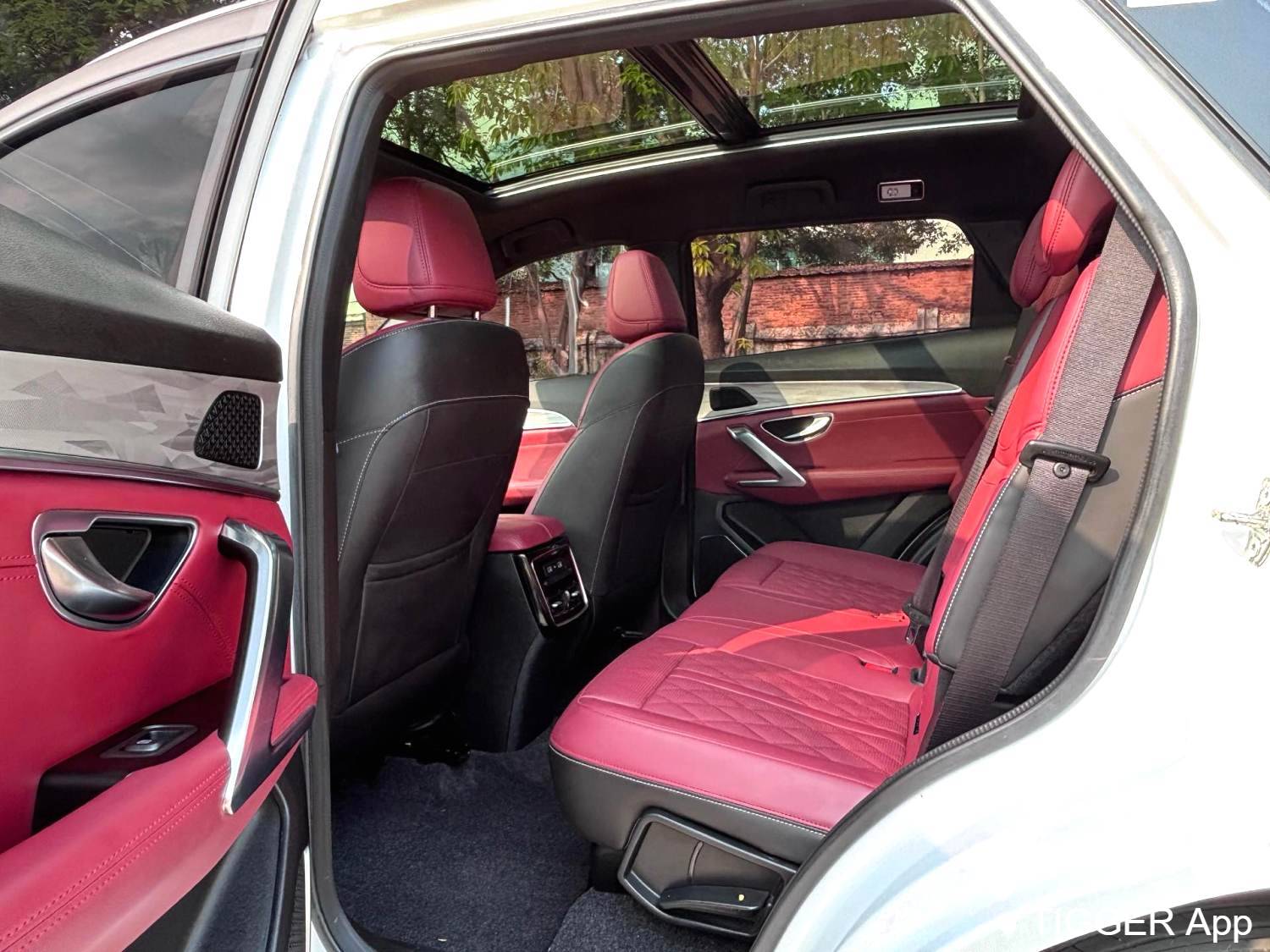 JETOUR 2023 X70 PLUS 1.5T DCT Hero PLUS 5-seater