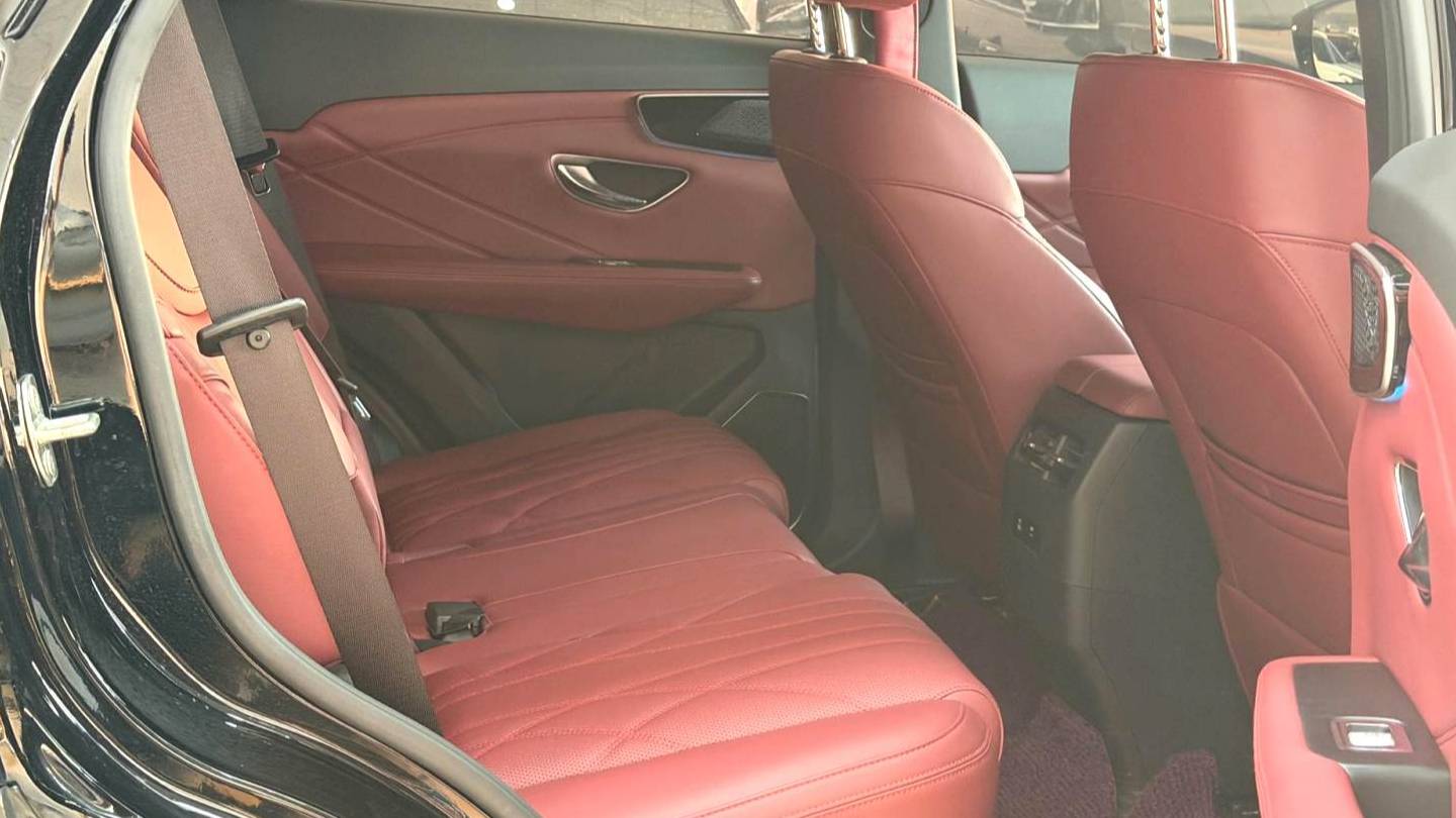 JETOUR 2025 X70 PLUS 1.5T Luxury Edition 7-seater