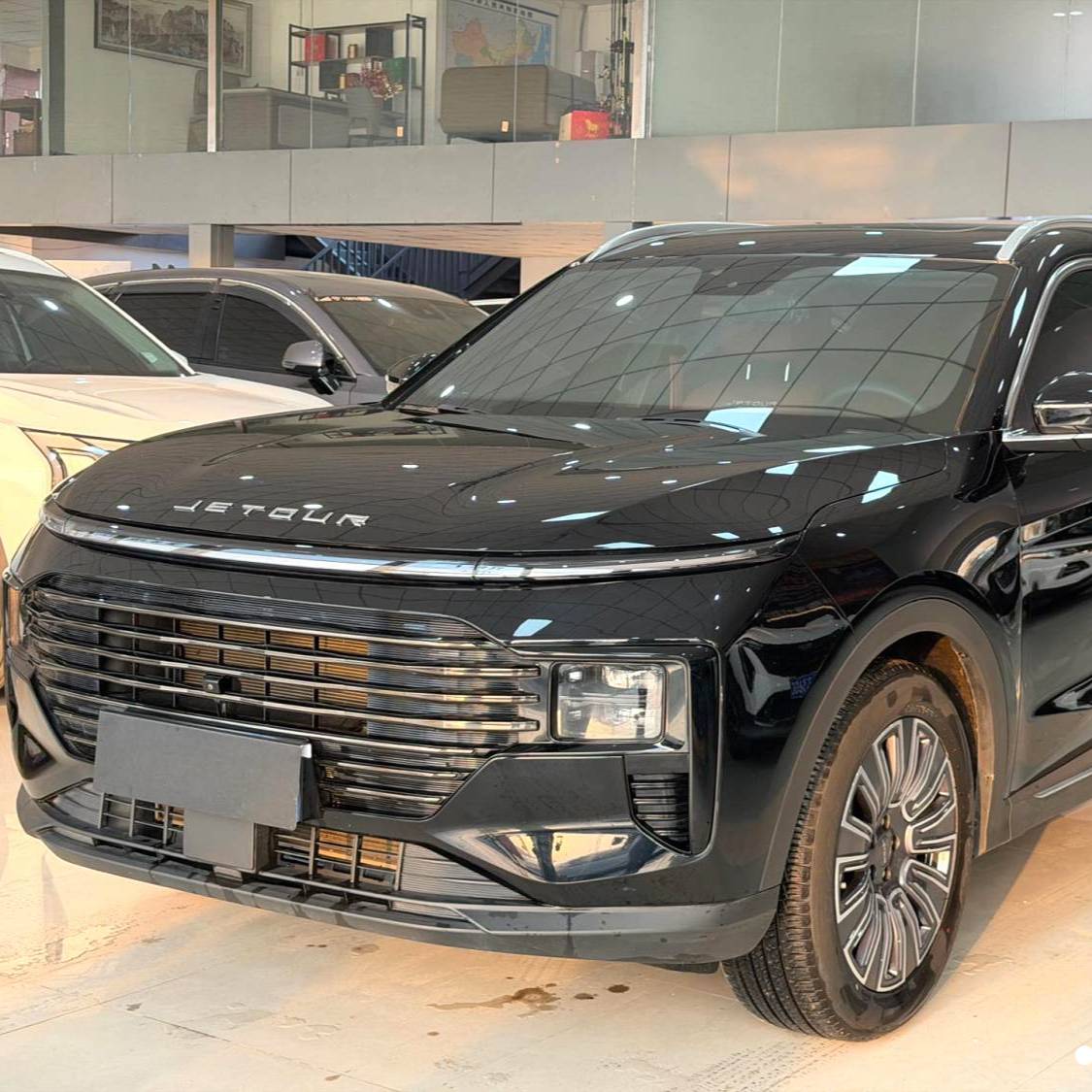 JETOUR 2025 X70 PLUS 1.5T Luxury Edition 7-seater سيارة مستعملة