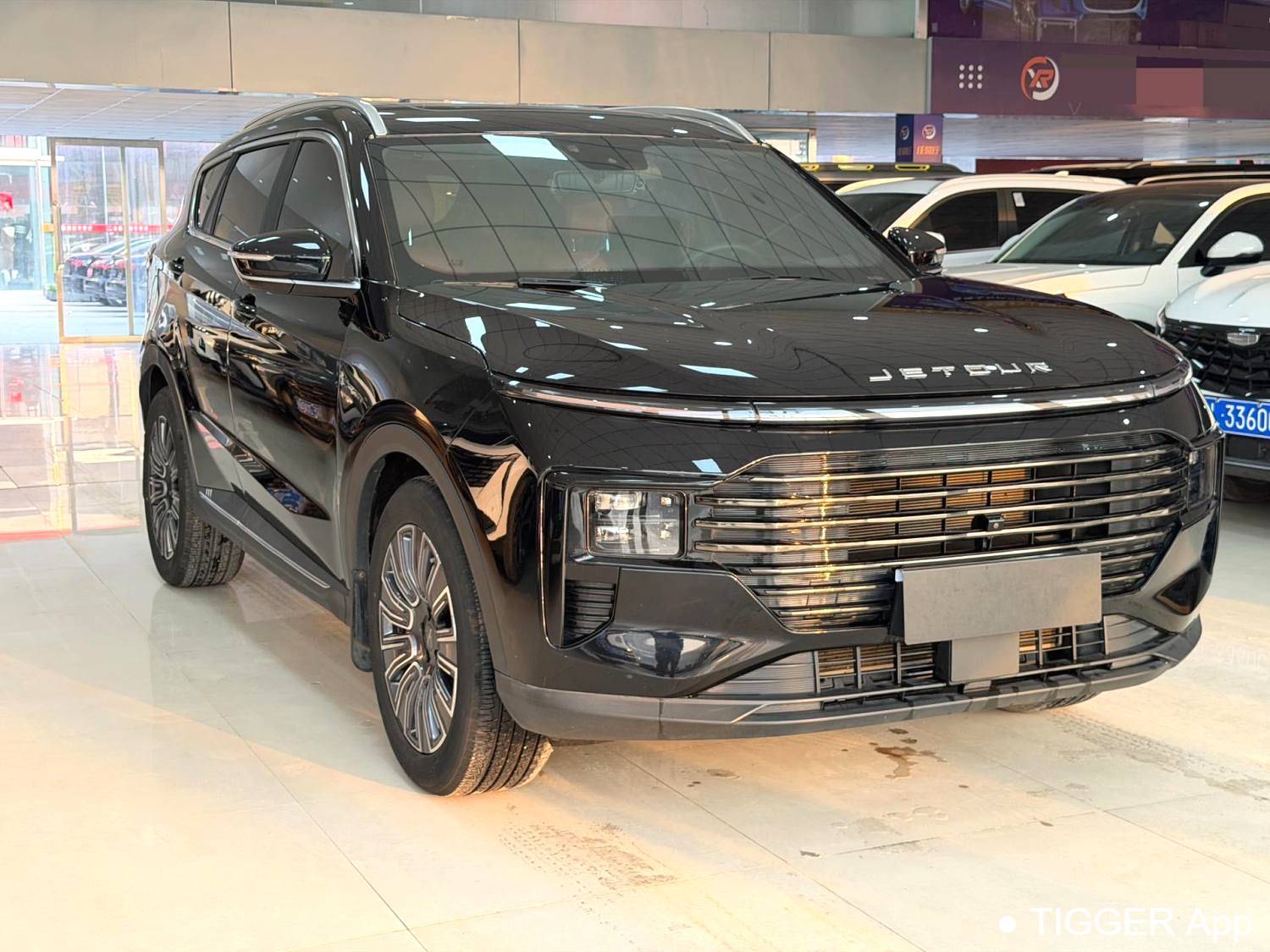 JETOUR 2025 X70 PLUS 1.5T Luxury Edition 7-seater