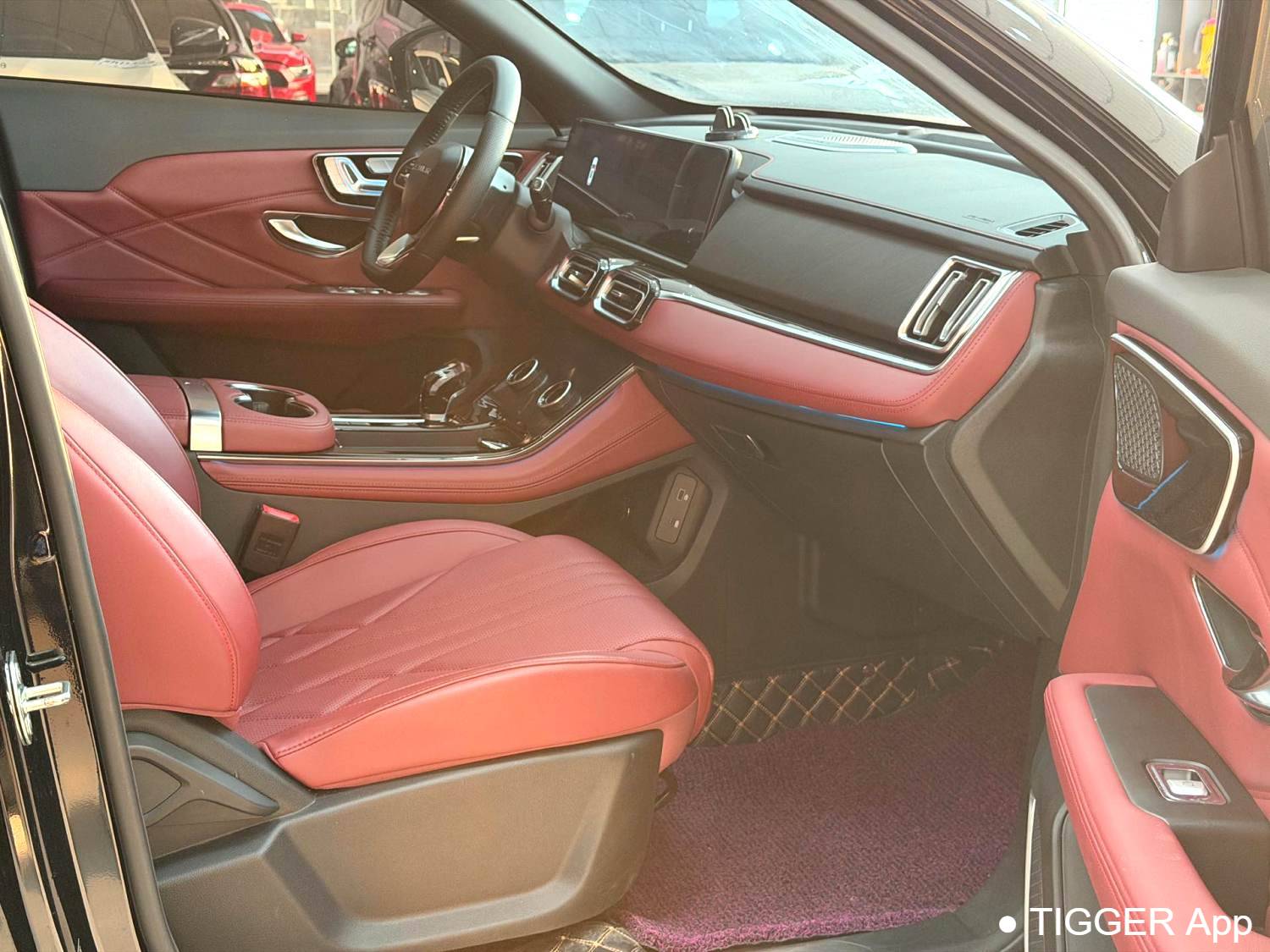 JETOUR 2025 X70 PLUS 1.5T Luxury Edition 7-seater