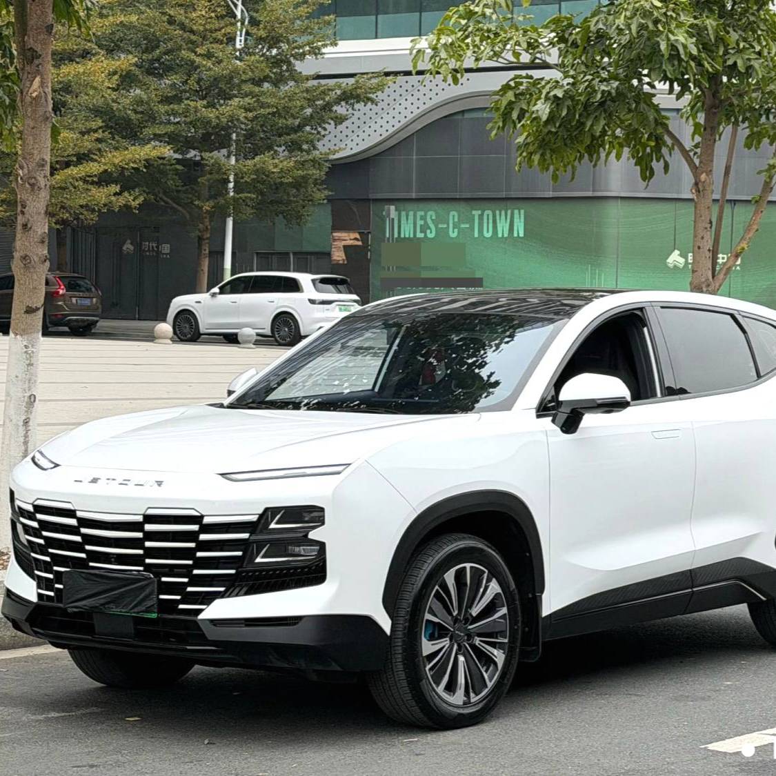 JETOUR 2023 DASHING i-DM‌ 1.5T DHT Lightning 01 Подержанный автомобиль