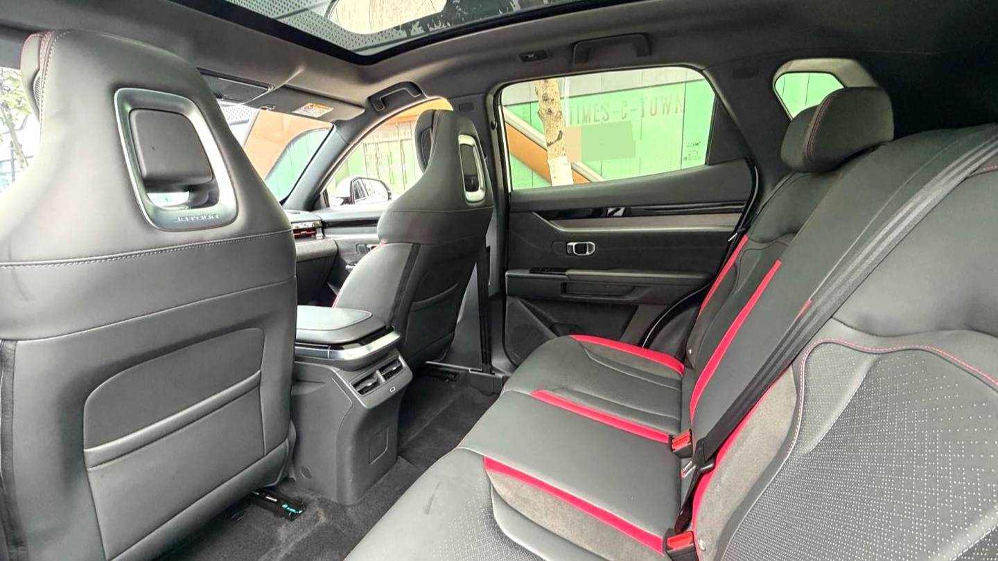 JETOUR 2023 DASHING i-DM‌ 1.5T DHT Lightning 01