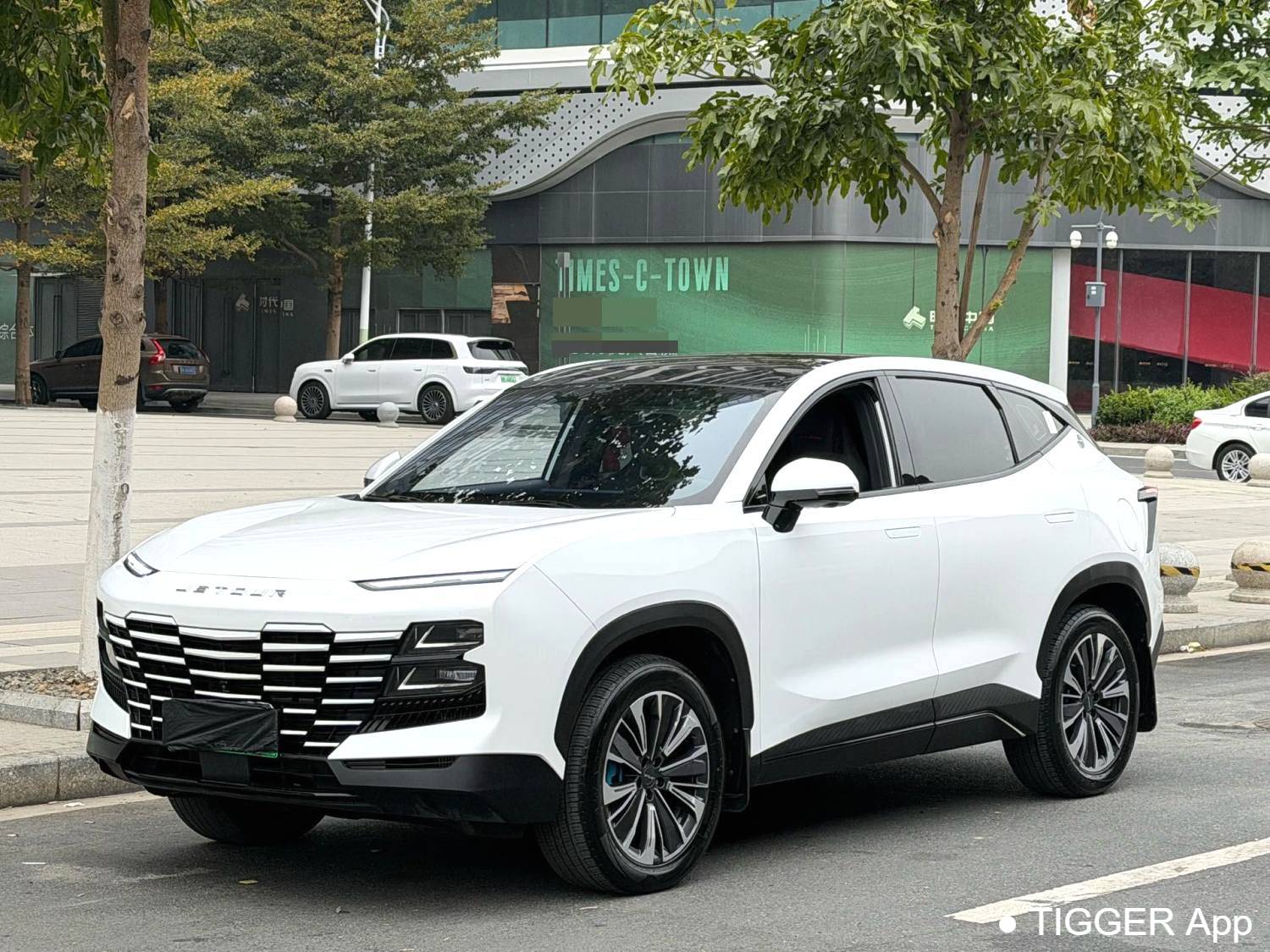 JETOUR 2023 DASHING i-DM‌ 1.5T DHT Lightning 01