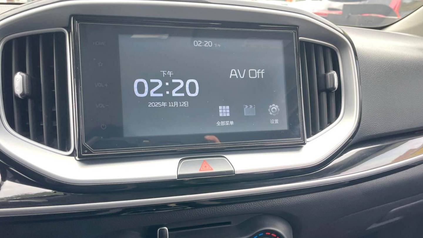 KIA 2021 Stonic 1.4L CVT sunroof model