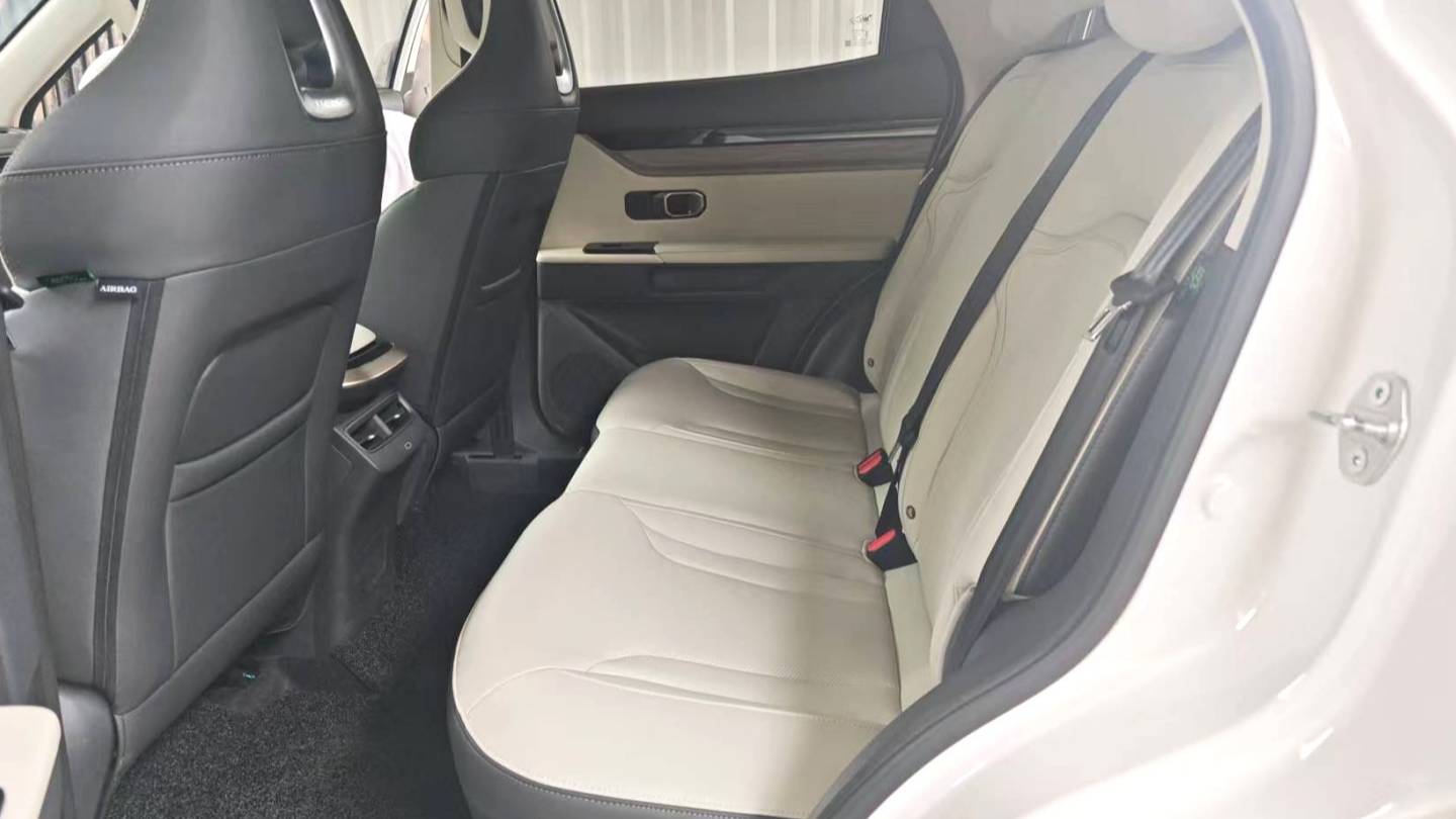 JETOUR 2023 DASHING i-DM‌ 1.5T DHT Lightning 02