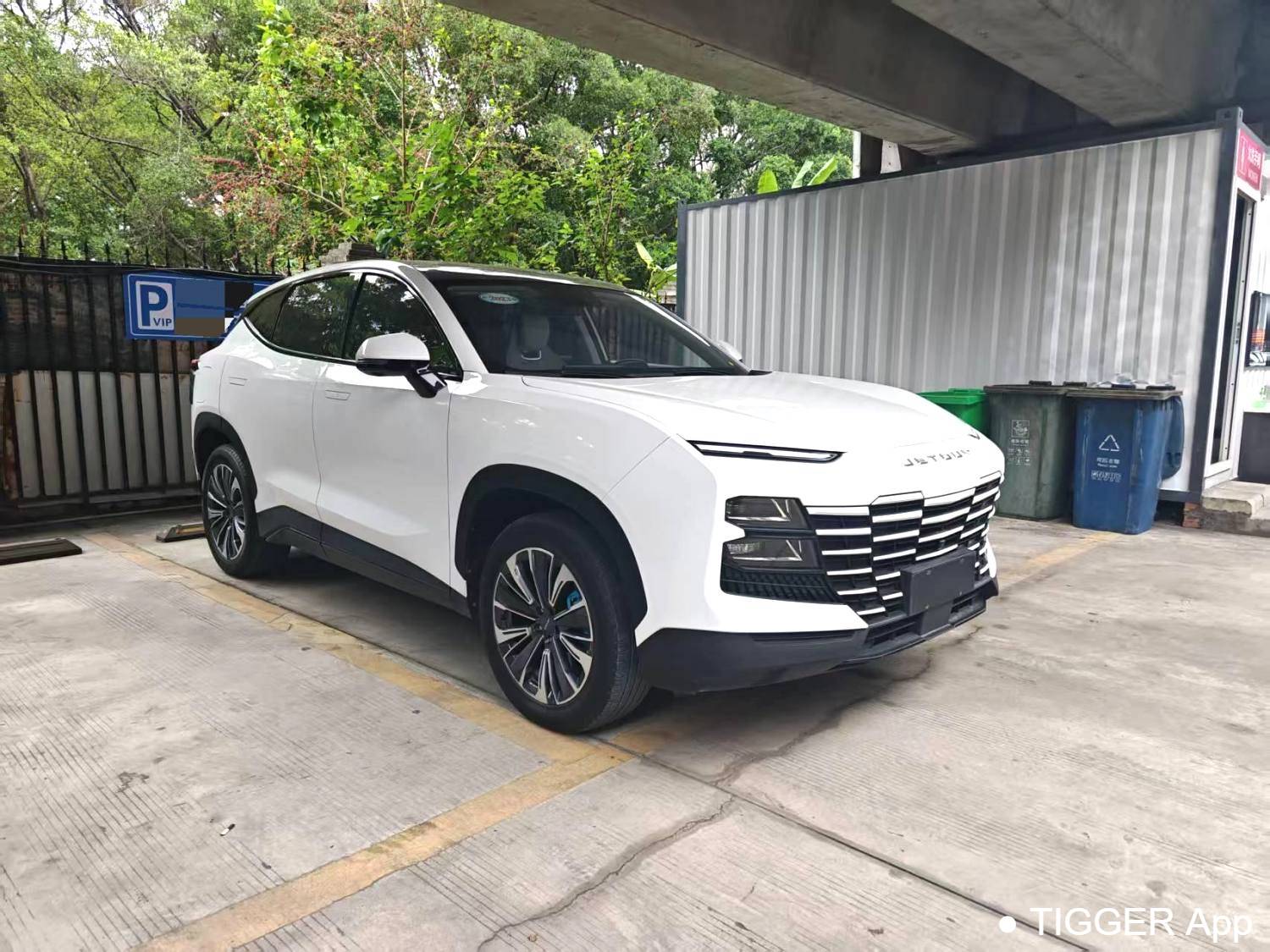 JETOUR 2023 DASHING i-DM‌ 1.5T DHT Lightning 02