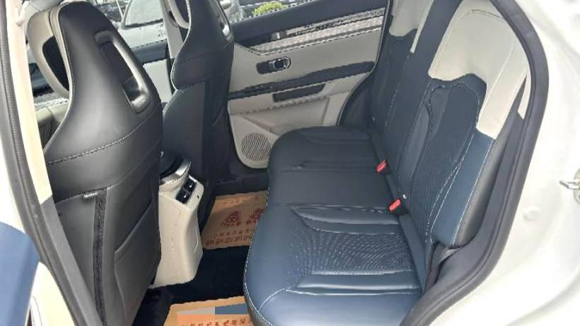 JETOUR 2023 DASHING i-DM‌ 1.5T DHT Lightning