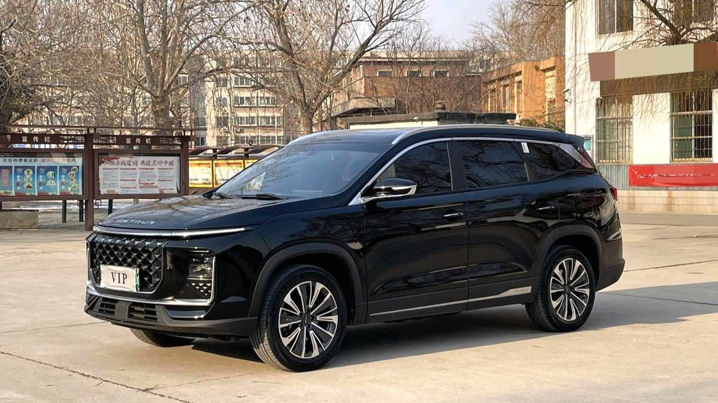 JETOUR 2023 L9 1.5TD 2DHT Air 5-seater