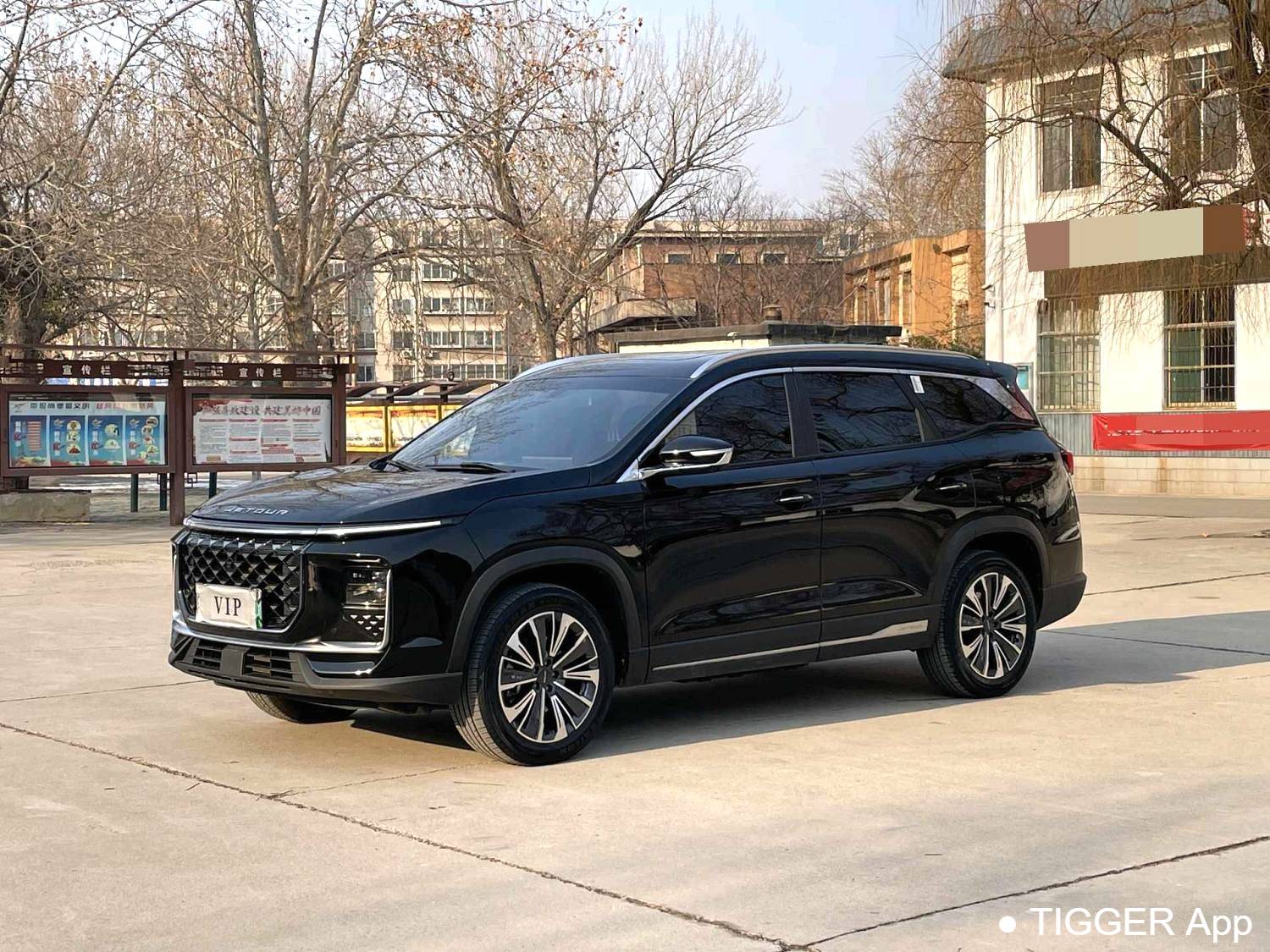 JETOUR 2023 L9 1.5TD 2DHT Air 5-seater