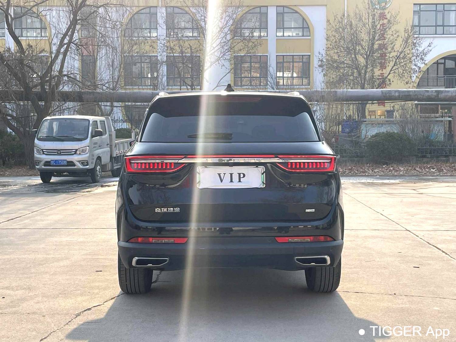 JETOUR 2023 L9 1.5TD 2DHT Air 5-seater