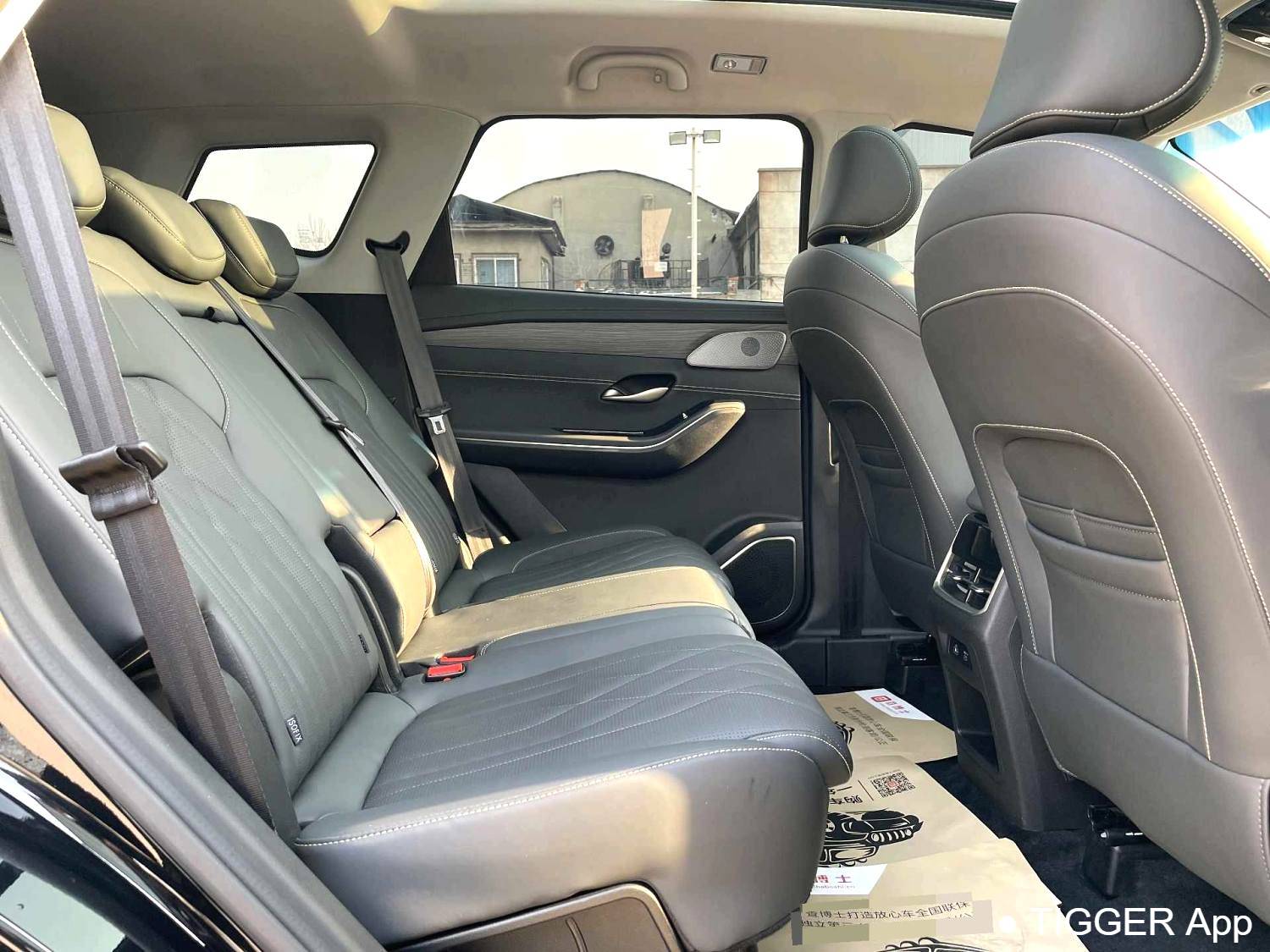 JETOUR 2023 L9 1.5TD 2DHT Air 5-seater