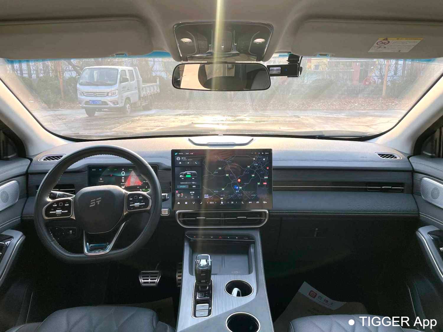 JETOUR 2023 L9 1.5TD 2DHT Air 5-seater